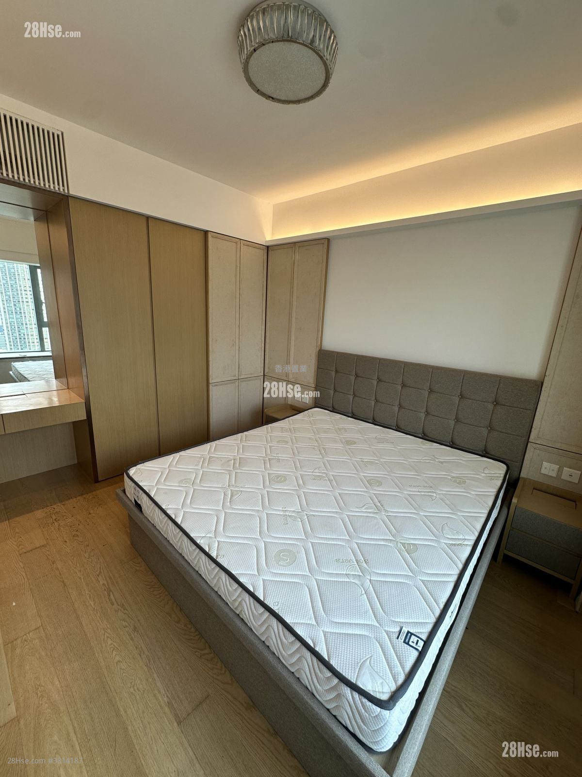 君临天下 租盘 3 房 , 3 浴室 1,054 平方尺