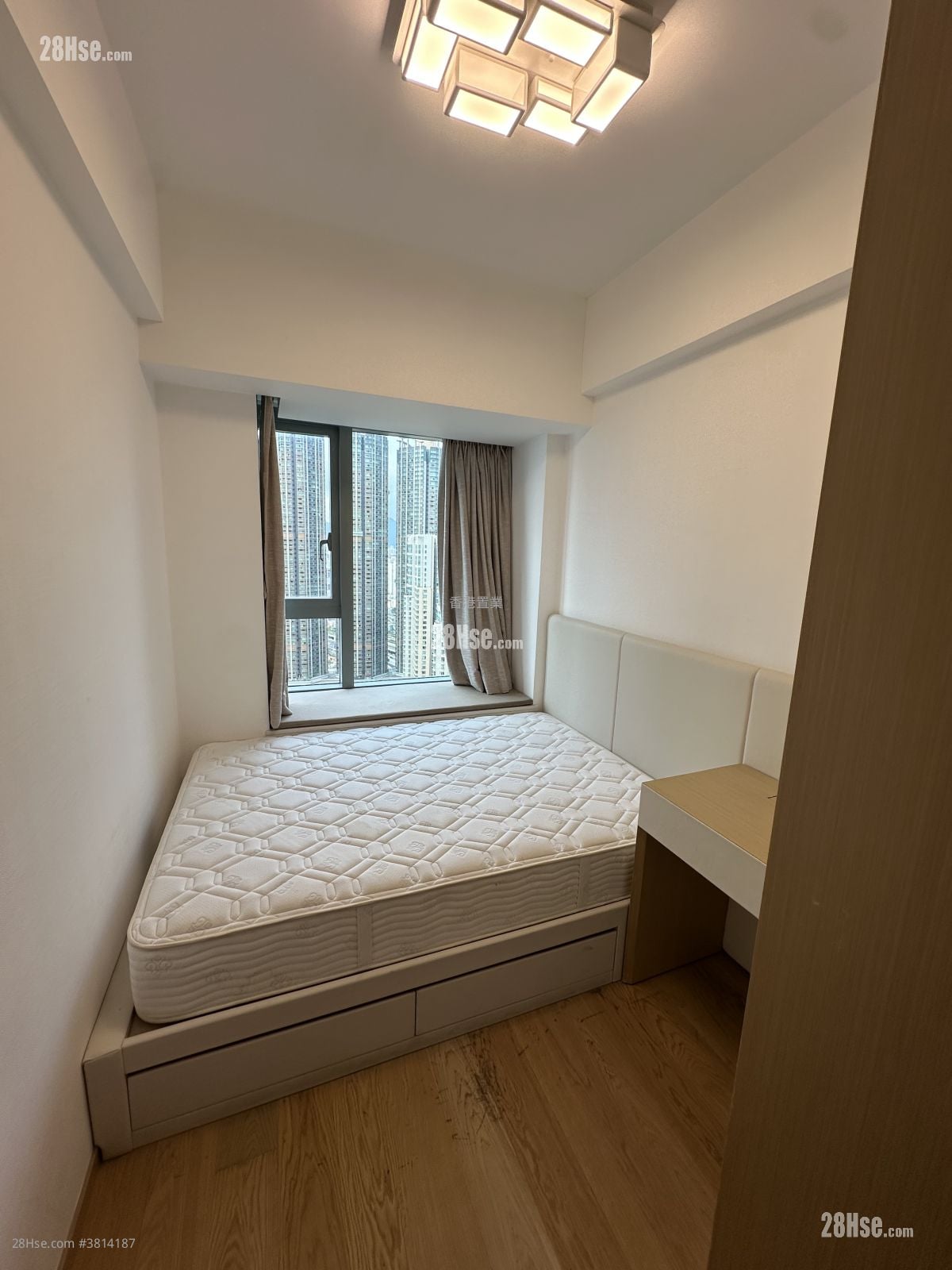 君临天下 租盘 3 房 , 3 浴室 1,054 平方尺