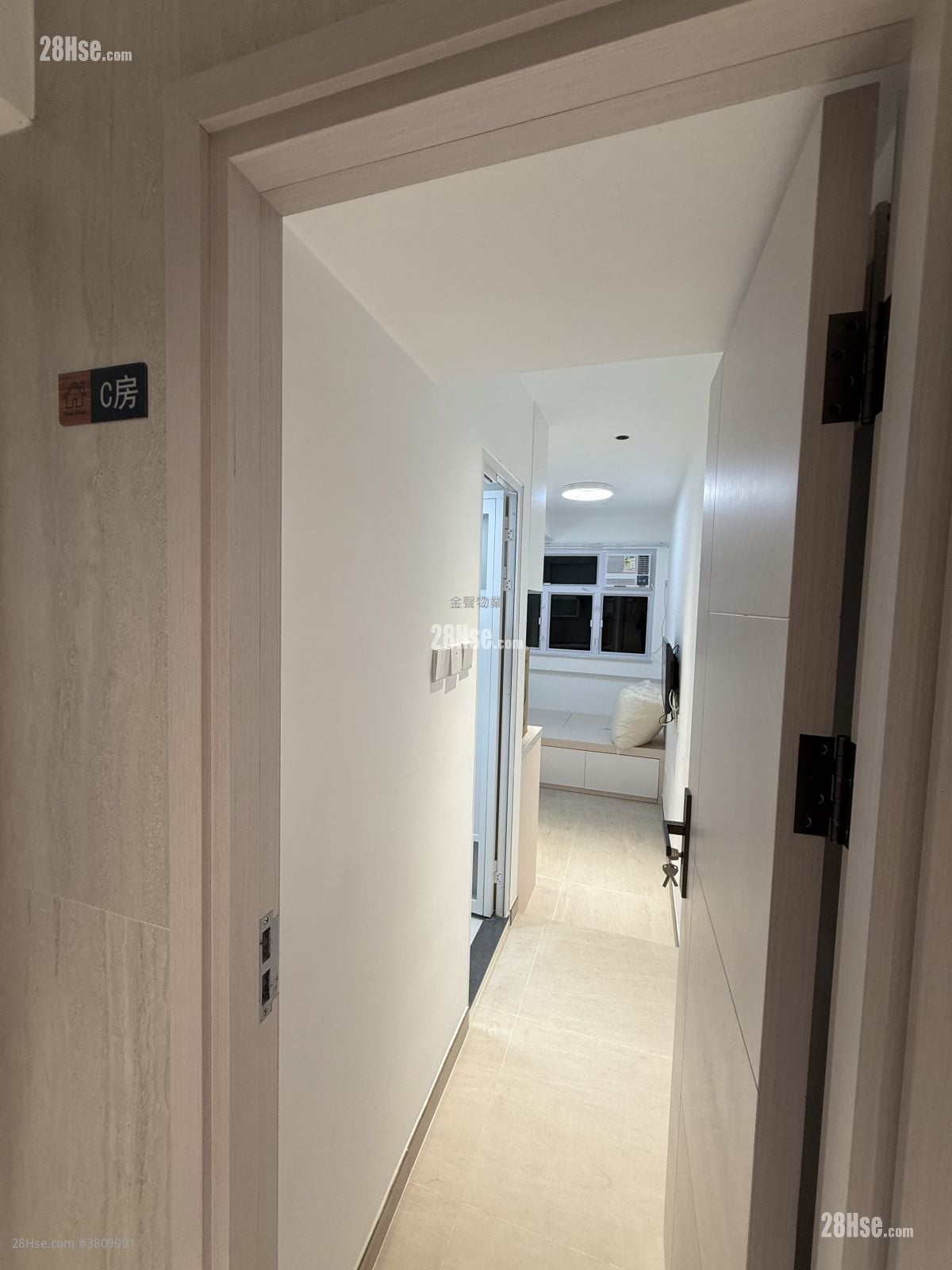 Man Ying Building Rental Studio , 1 Bathroom 180 ft²