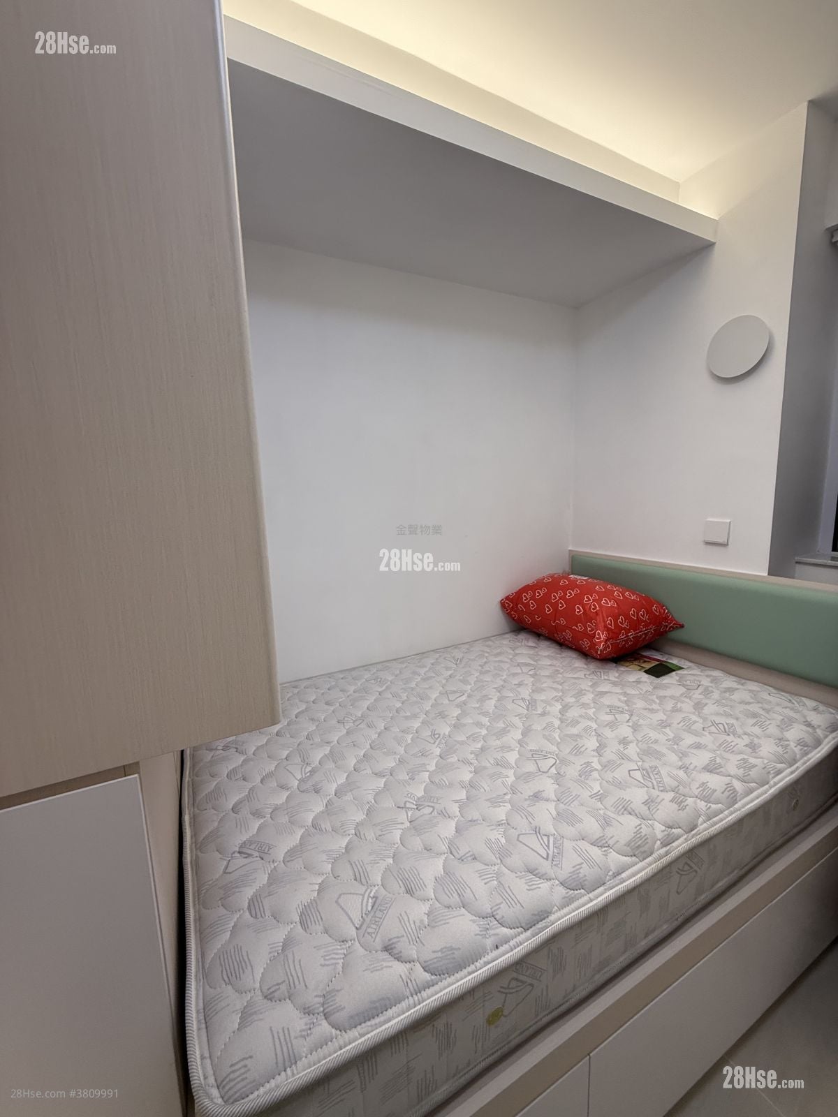 Man Ying Building Rental Studio , 1 Bathroom 180 ft²