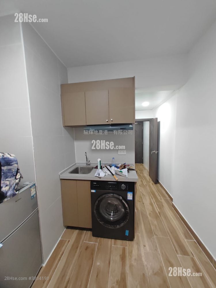 Pak Fuk Building Rental 1 Bedroom , 1 Bathroom 220 ft²