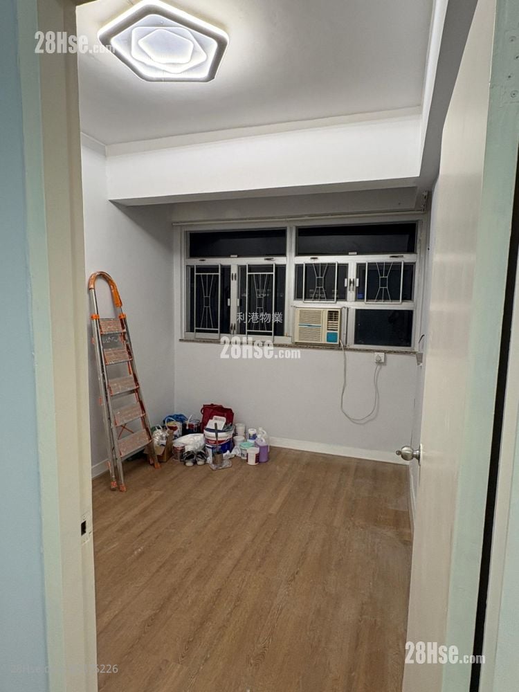 Yee On Building Rental 2 Bedrooms , 1 Bathroom 555 ft²