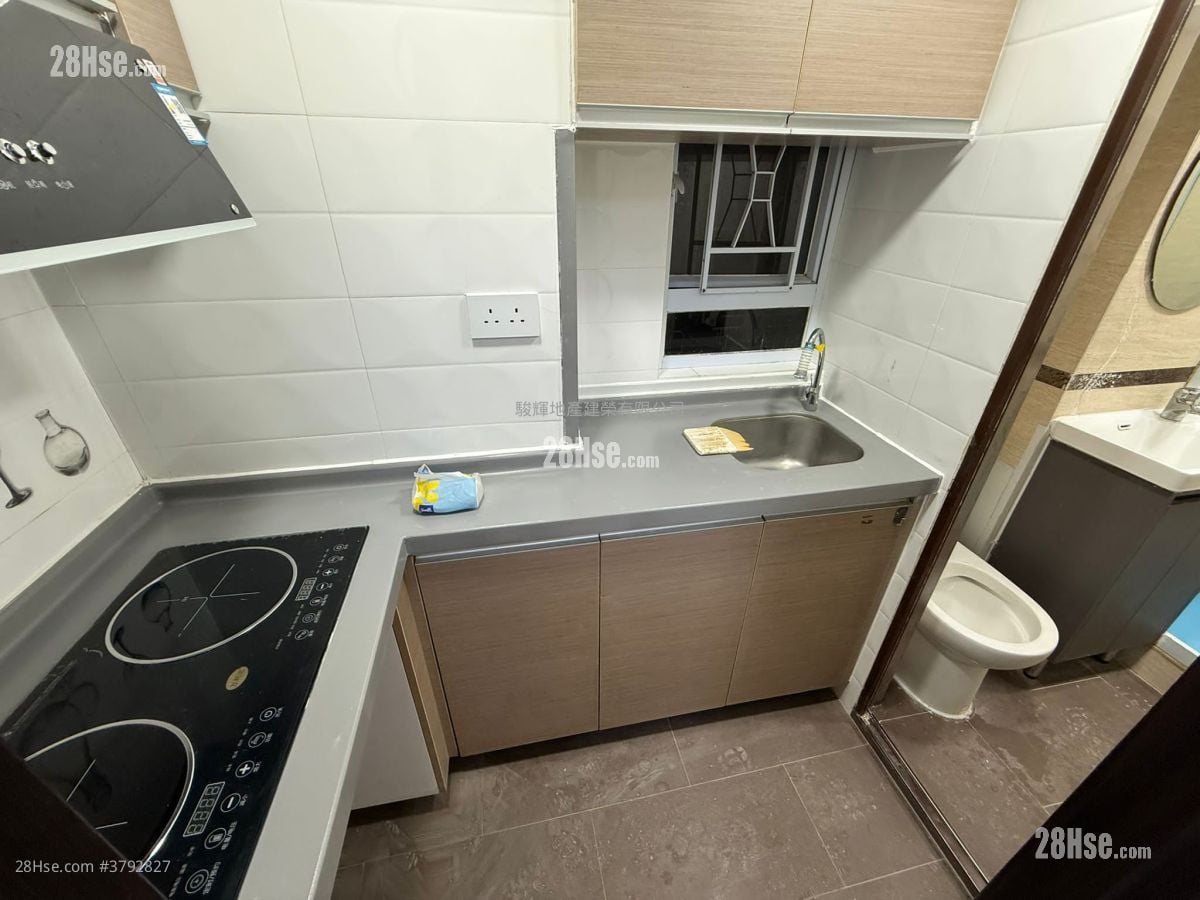 Kwong Yu Building Rental 2 Bedrooms , 1 Bathroom 400 ft²