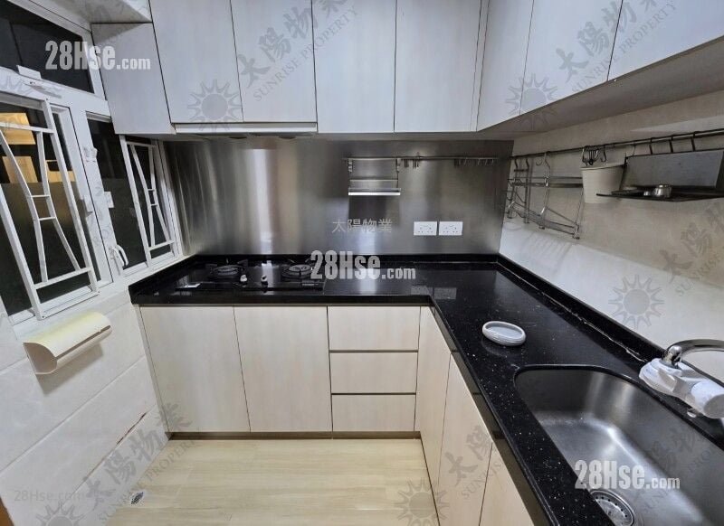 Whampoa Garden Sell 4 Bedrooms 833 ft²