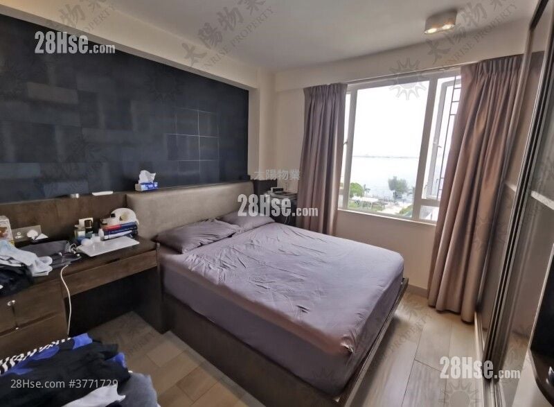 Whampoa Garden Sell 4 Bedrooms 833 ft²