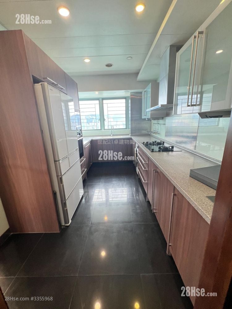 君临天下 租盘 4 房 , 2 浴室 2,334 平方尺