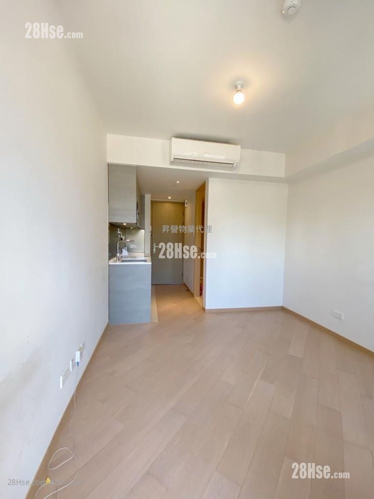 Upper East Rental Studio , 1 Bathroom 219 ft²