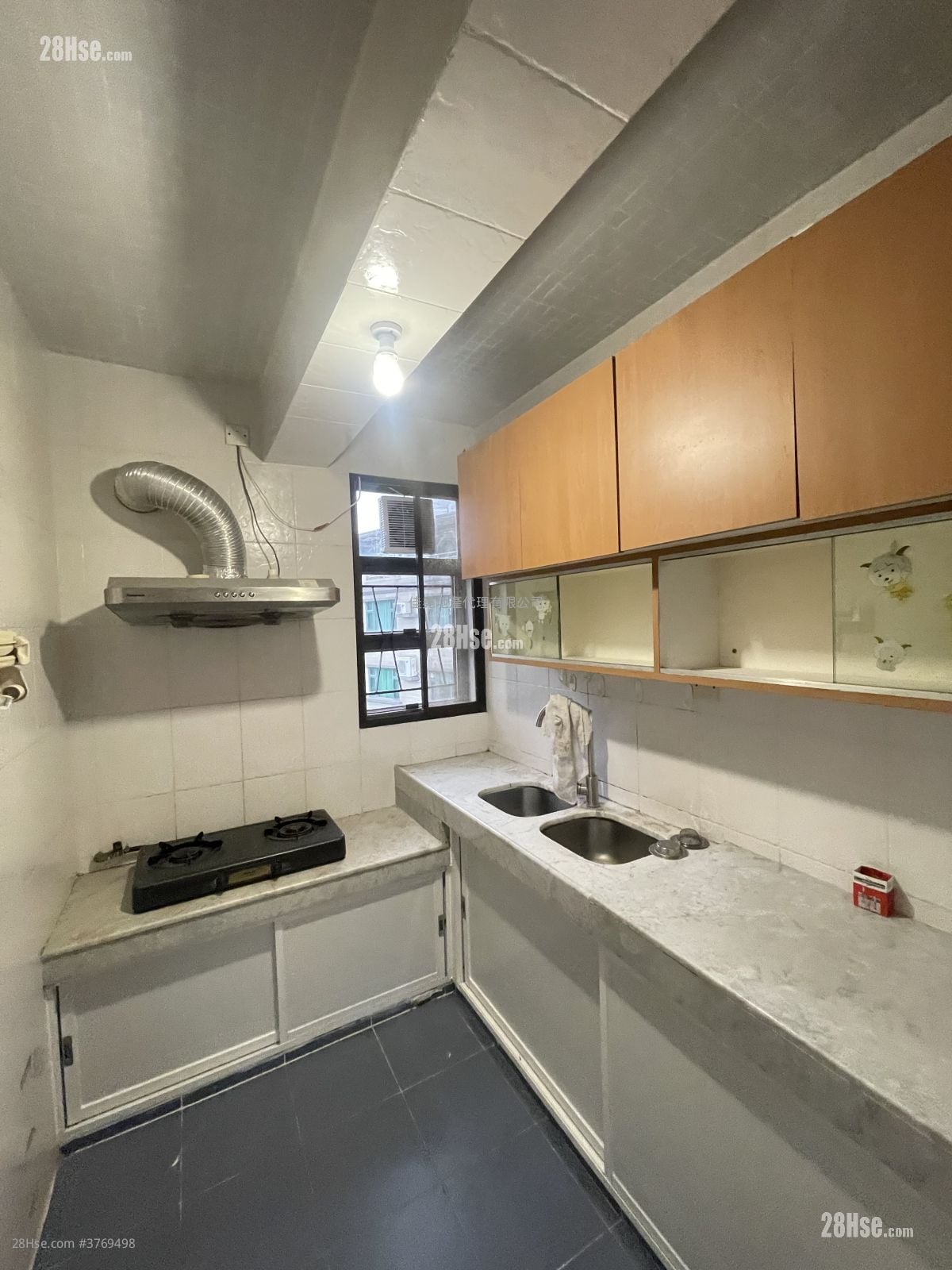 Village Rental 3 Bedrooms , 2 Bathrooms 630 ft²