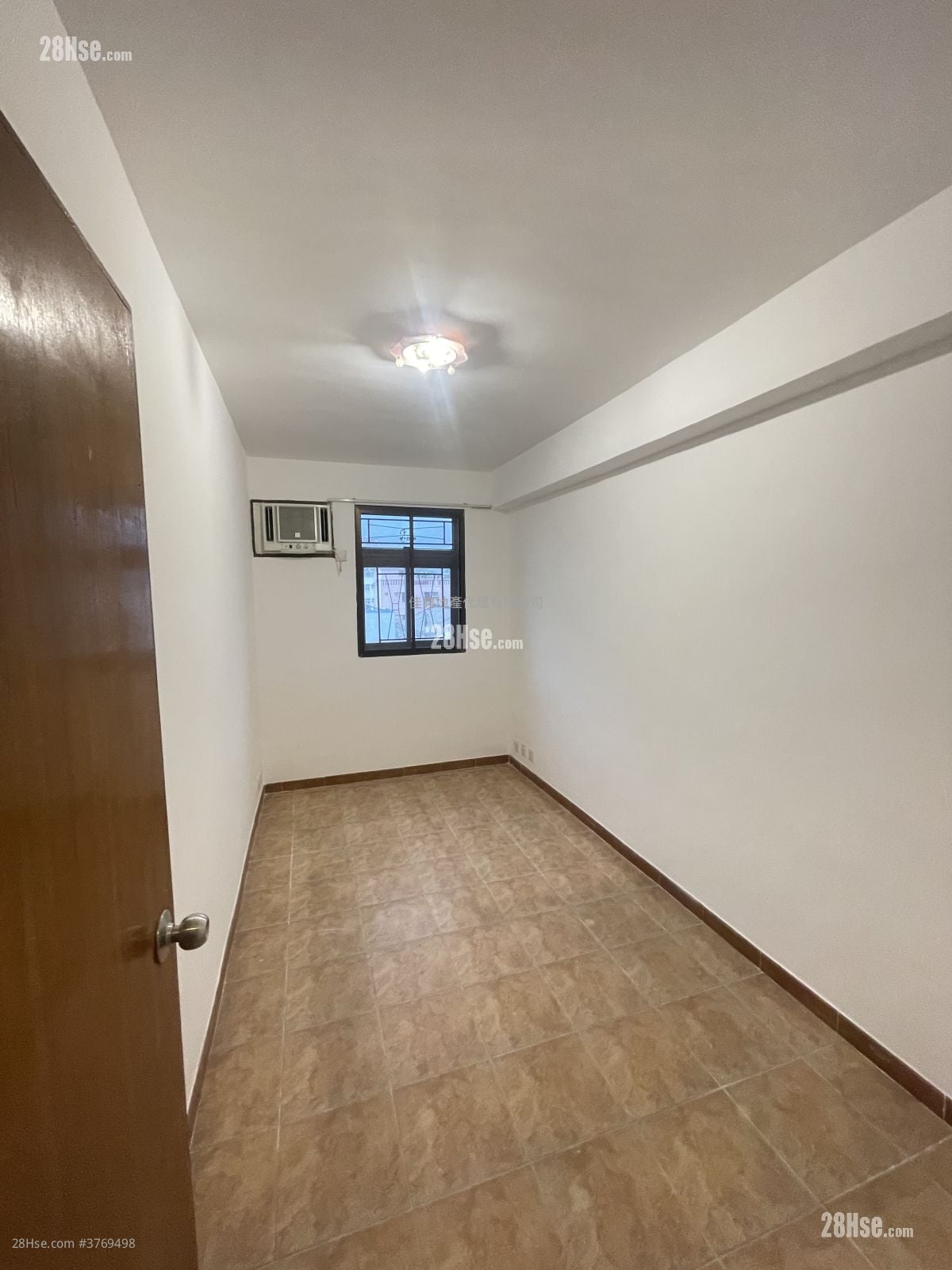 Village Rental 3 Bedrooms , 2 Bathrooms 630 ft²