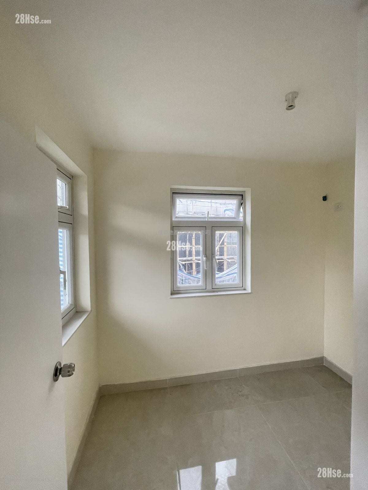 Village Sell 3 Bedrooms , 2 Bathrooms 630 ft²