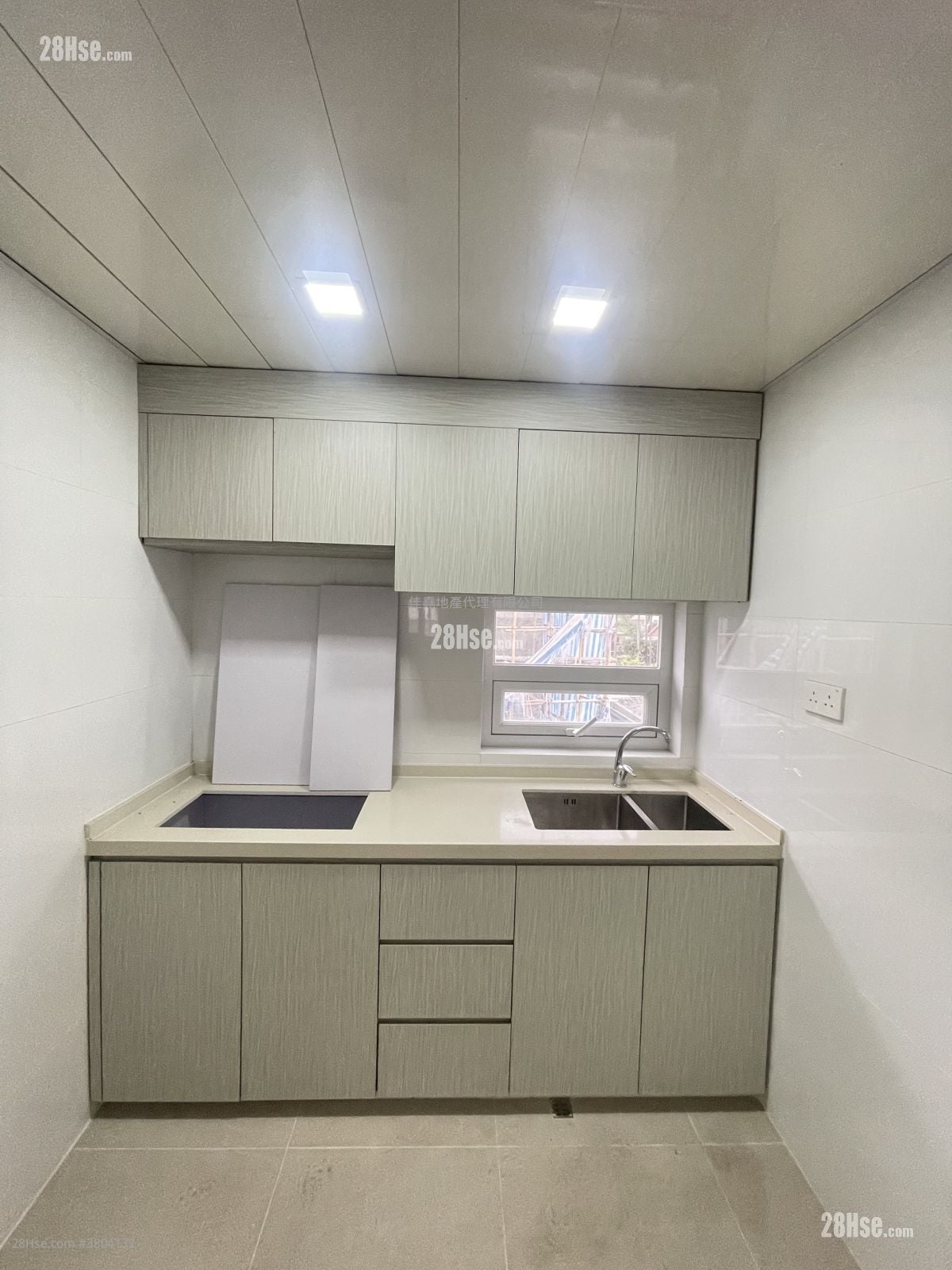 Village Sell 3 Bedrooms , 2 Bathrooms 630 ft²