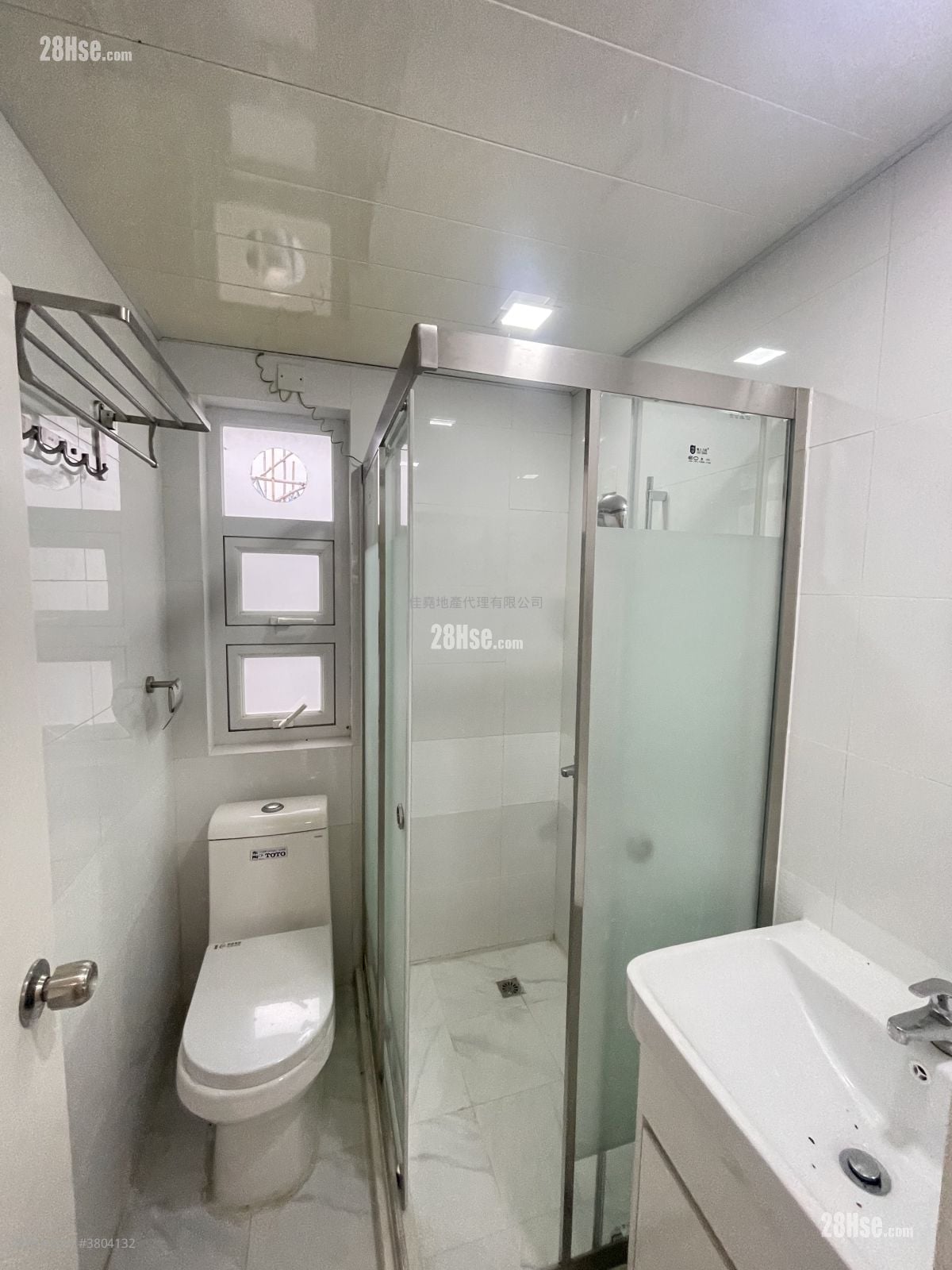 Village Sell 3 Bedrooms , 2 Bathrooms 630 ft²