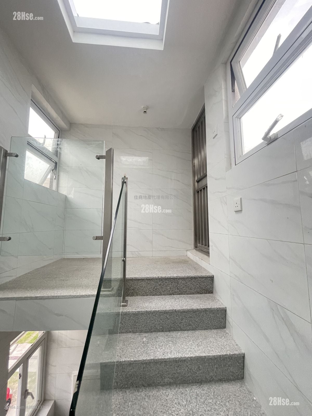 Village Sell 3 Bedrooms , 2 Bathrooms 630 ft²