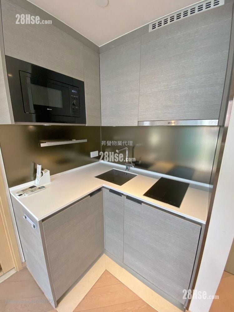 Upper East Rental 1 Bedroom , 1 Bathroom 270 ft²