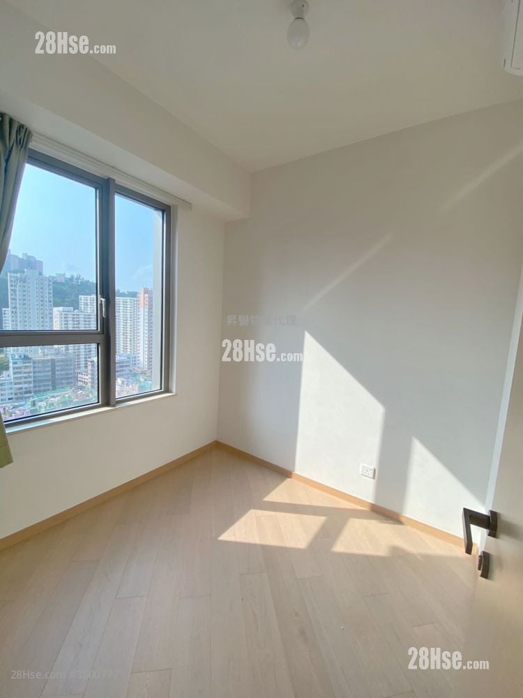 Upper East Rental 1 Bedroom , 1 Bathroom 270 ft²
