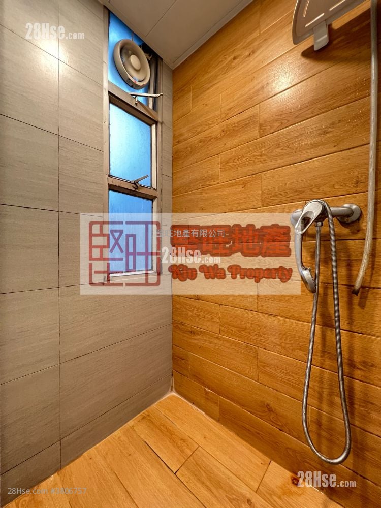 单幢楼房 租盘 开放式间隔 , 1 浴室 140 平方尺