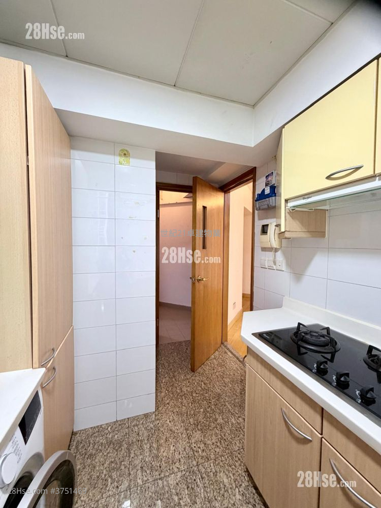 漾日居 租盘 3 房 , 2 浴室 934 平方尺