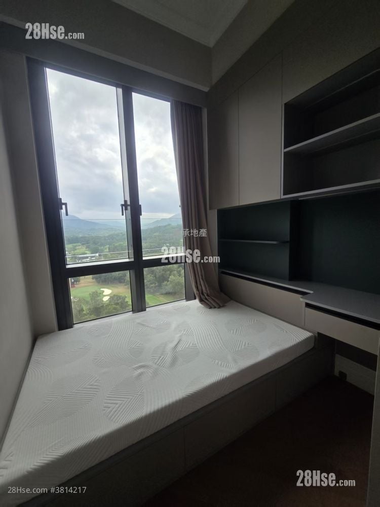 Eden Manor Rental 5+ Bedrooms , 4 Bathrooms 1,314 ft²