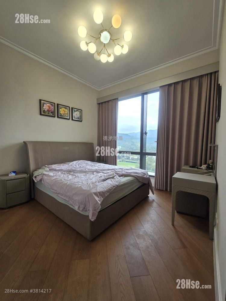 Eden Manor Rental 5+ Bedrooms , 4 Bathrooms 1,314 ft²