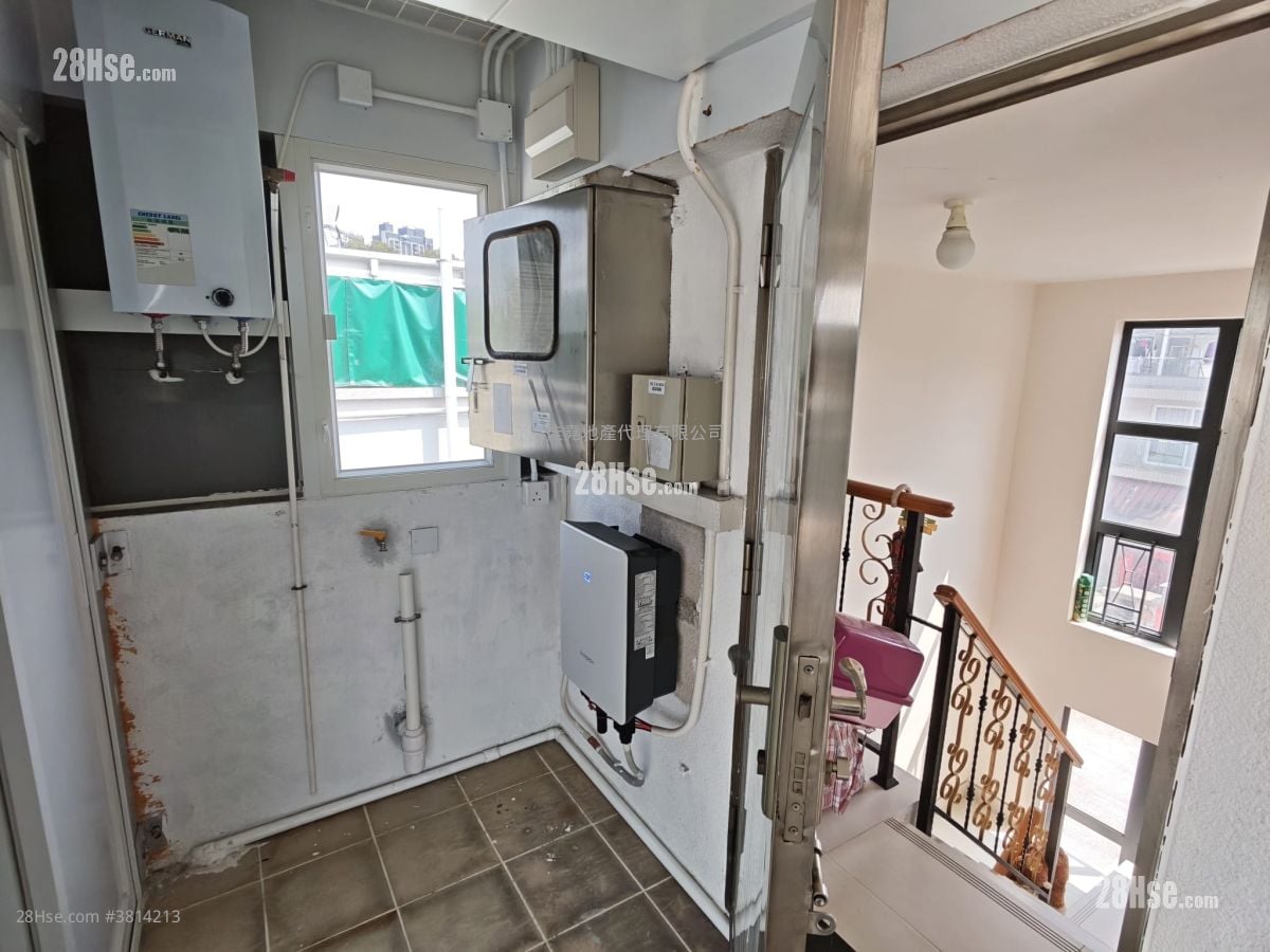 村屋 租盘 3 房 , 1 浴室 630 平方尺