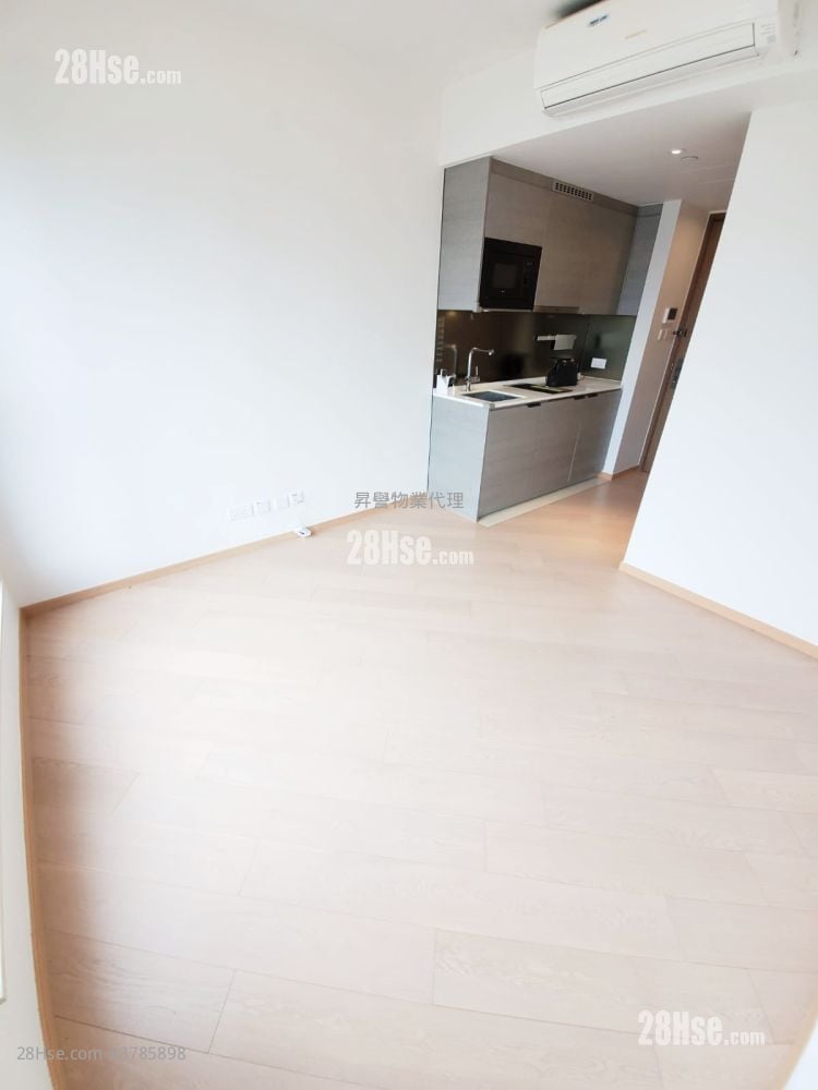 Upper East Rental Studio , 1 Bathroom 194 ft²