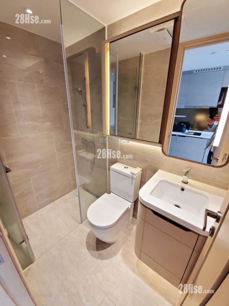 Upper East Rental Studio , 1 Bathroom 194 ft²