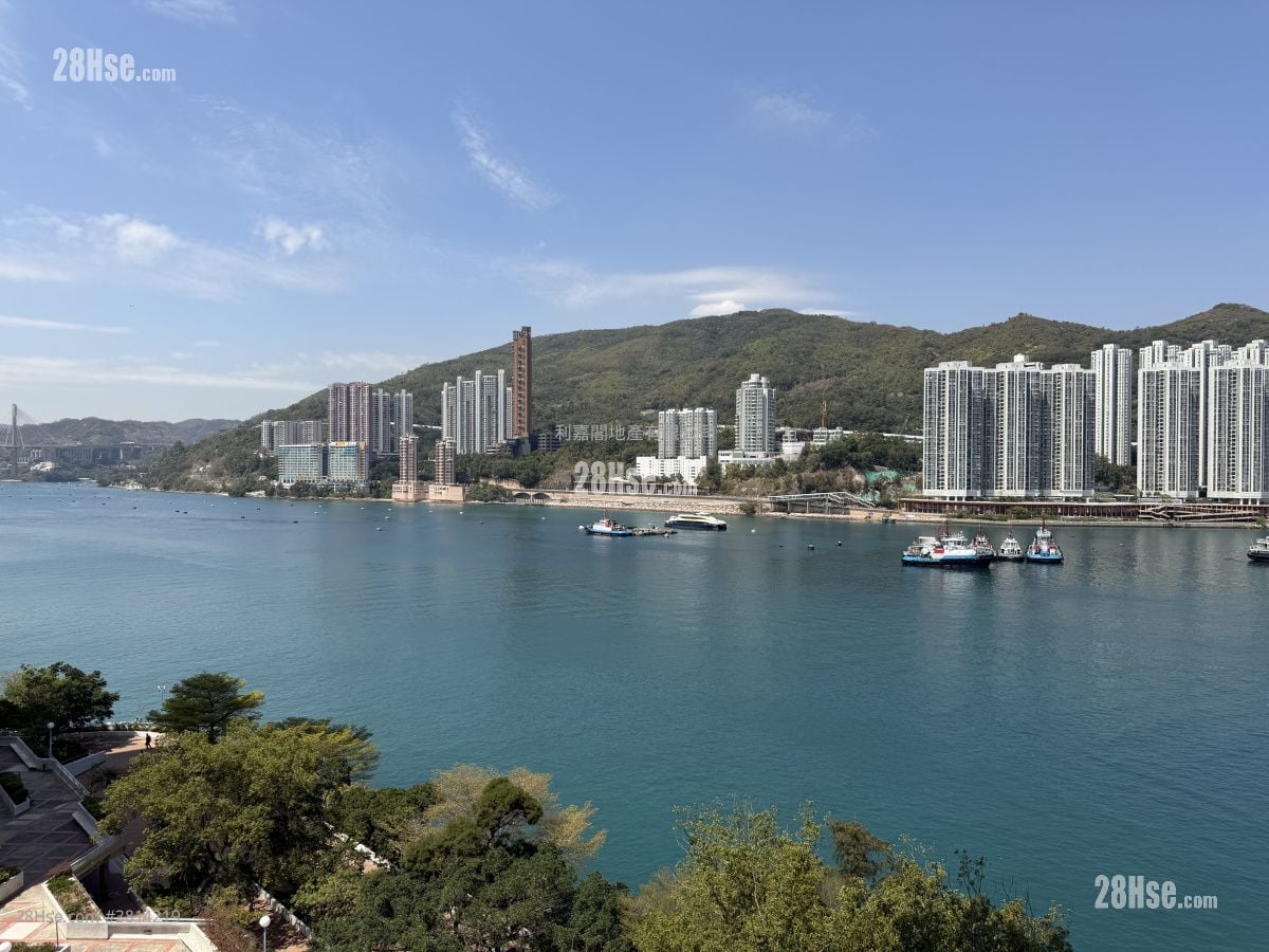 Ching Tai Court Sell 3 Bedrooms , 1 Bathroom 554 ft²