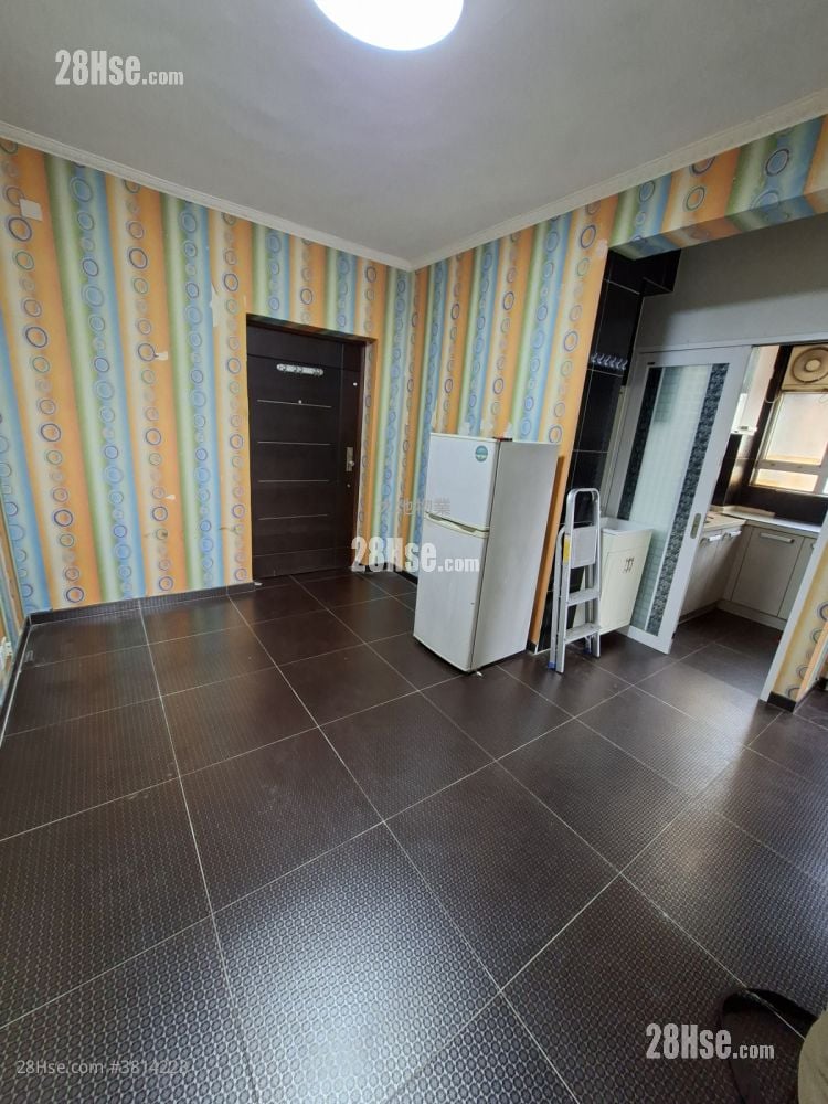 Tai Hang Building Sell 2 Bedrooms , 1 Bathroom 380 ft²