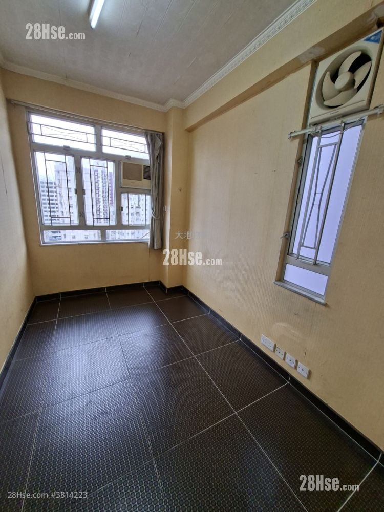 Tai Hang Building Sell 2 Bedrooms , 1 Bathroom 380 ft²