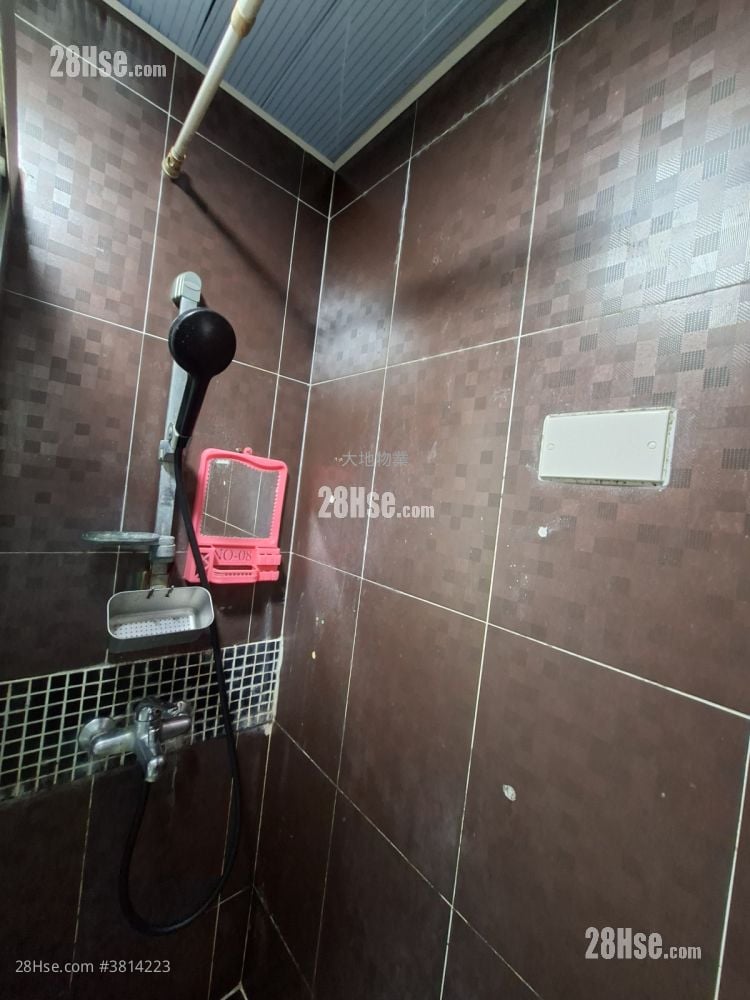 Tai Hang Building Sell 2 Bedrooms , 1 Bathroom 380 ft²