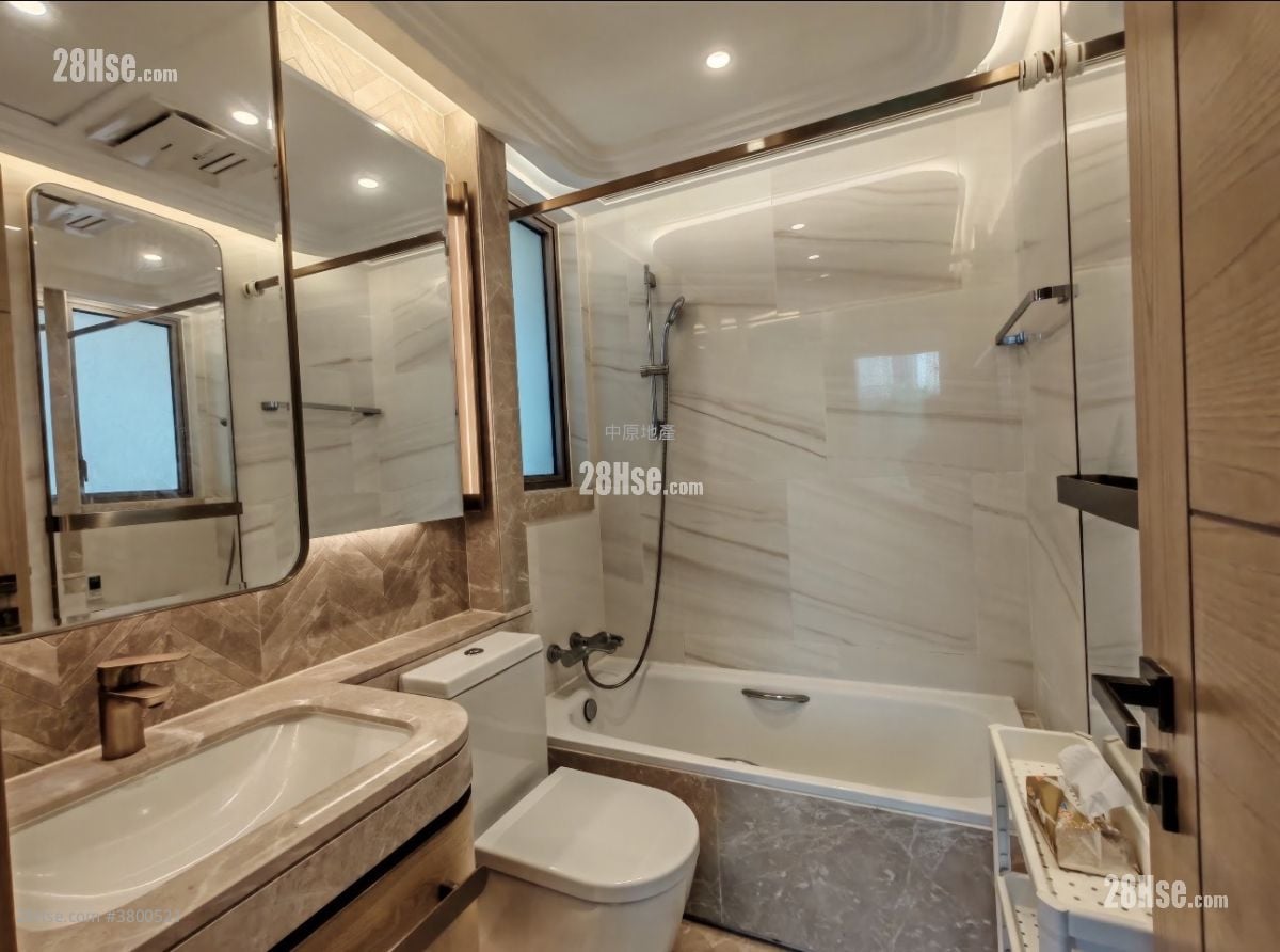 Grand Central Sell 2 Bedrooms 597 ft²