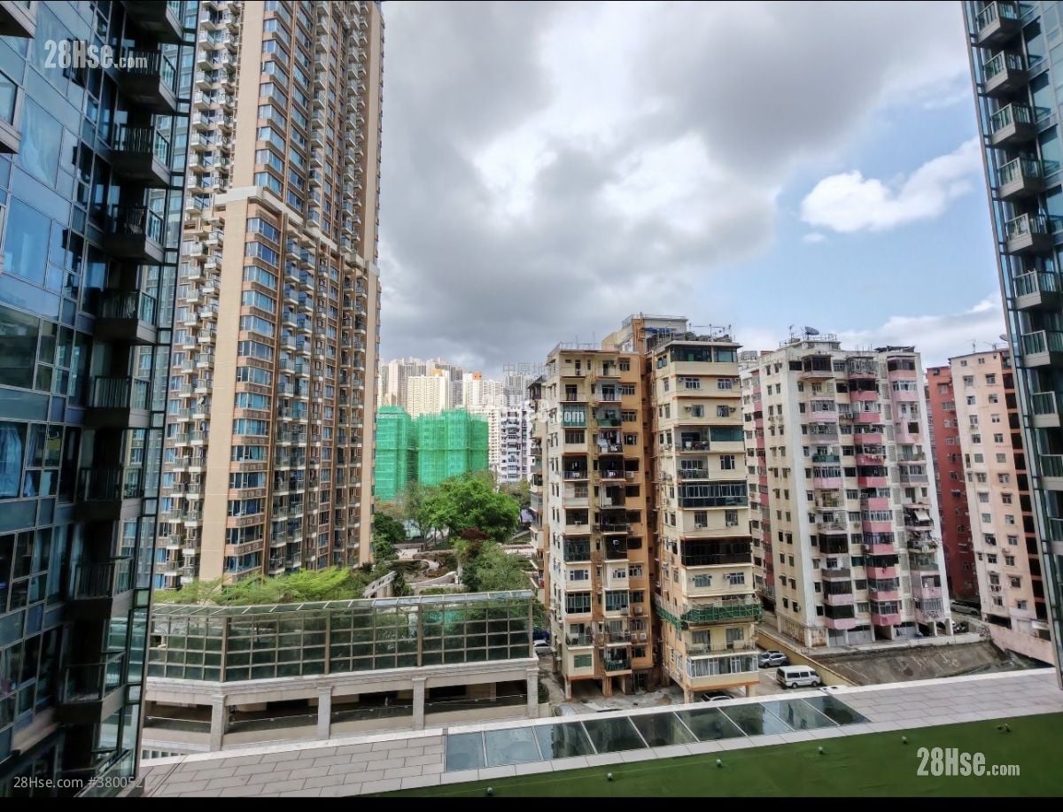 Grand Central Sell 2 Bedrooms 597 ft²