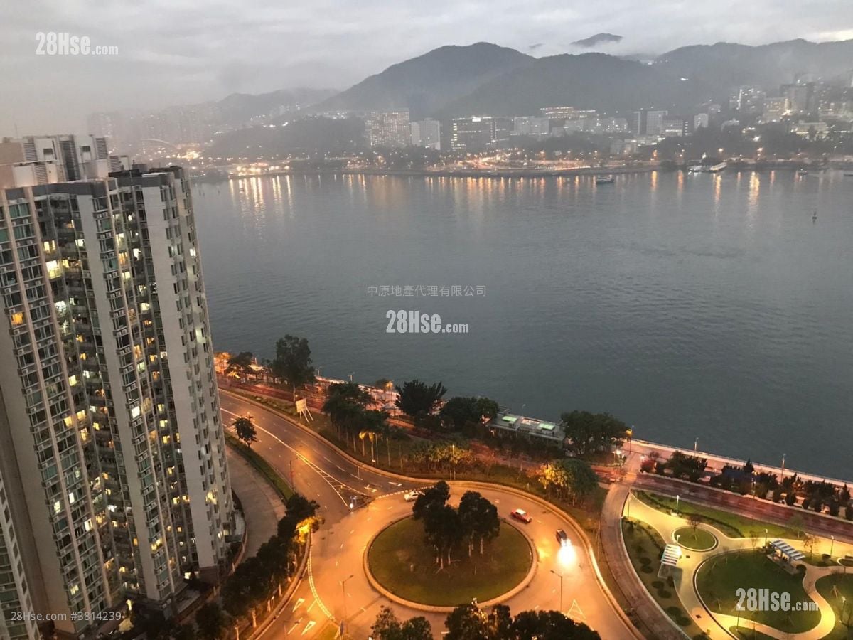 Kam Fai Court Sell 2 Bedrooms 415 ft²