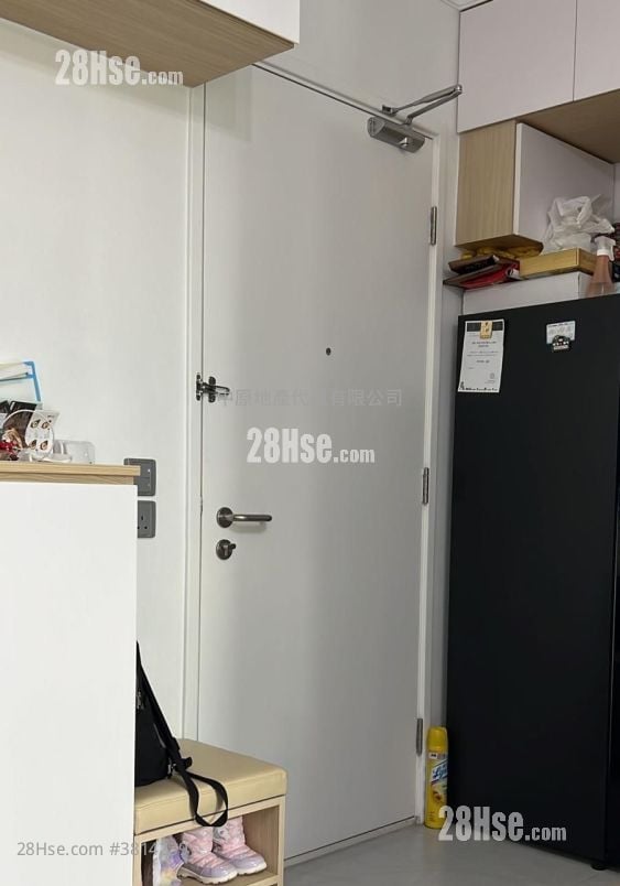 Kam Fai Court Sell 2 Bedrooms 415 ft²