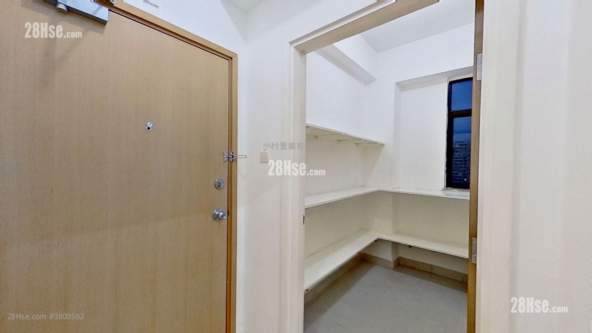 工人房: 仁礼花园 租盘 3 房 , 2 浴室 1,882 平方尺