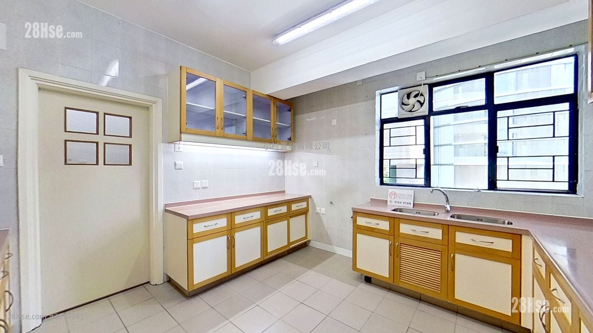 厨房: 仁礼花园 租盘 4 房 , 2 浴室 2,264 平方尺