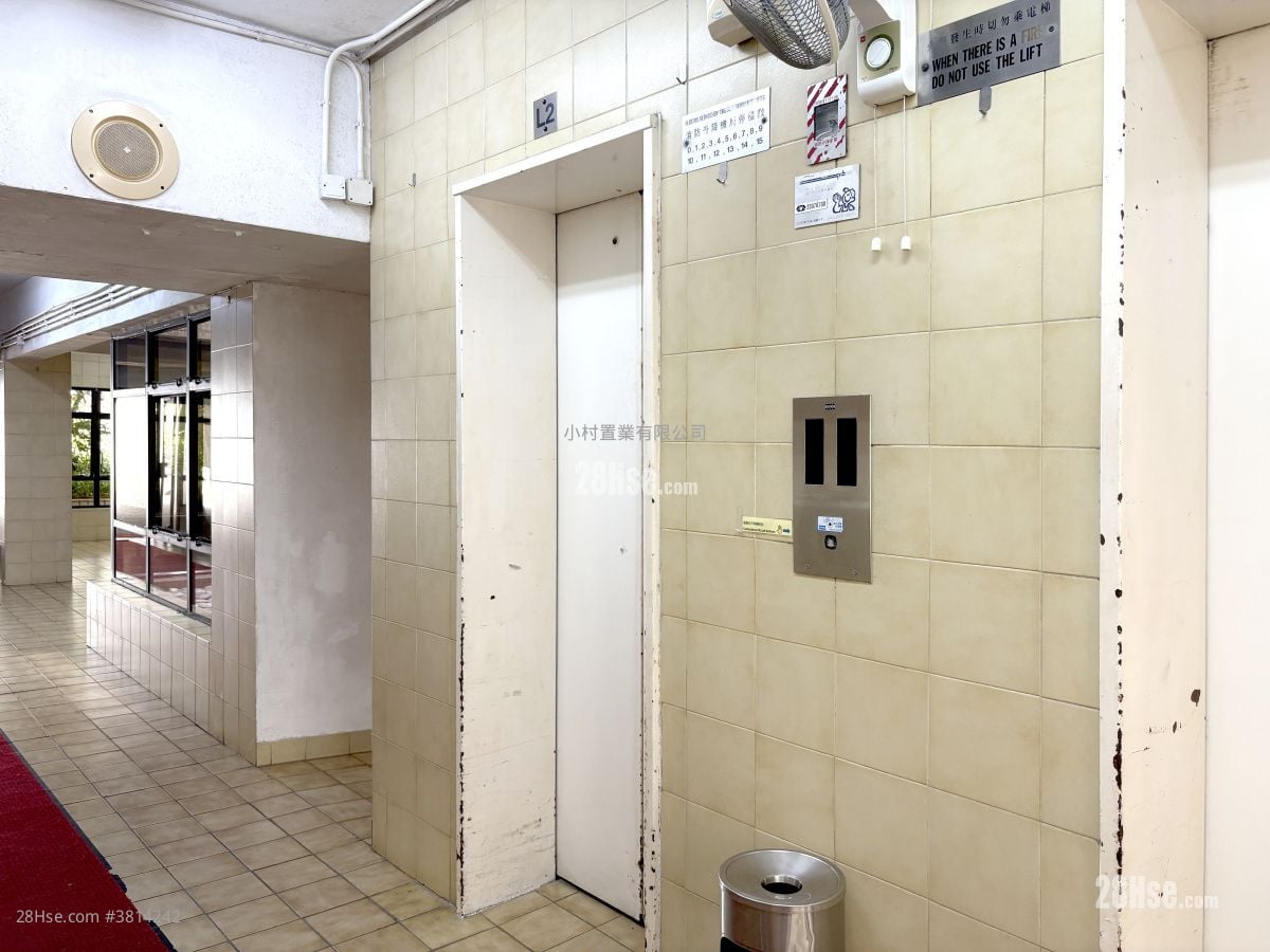 大堂: 仁礼花园 租盘 4 房 , 2 浴室 2,264 平方尺