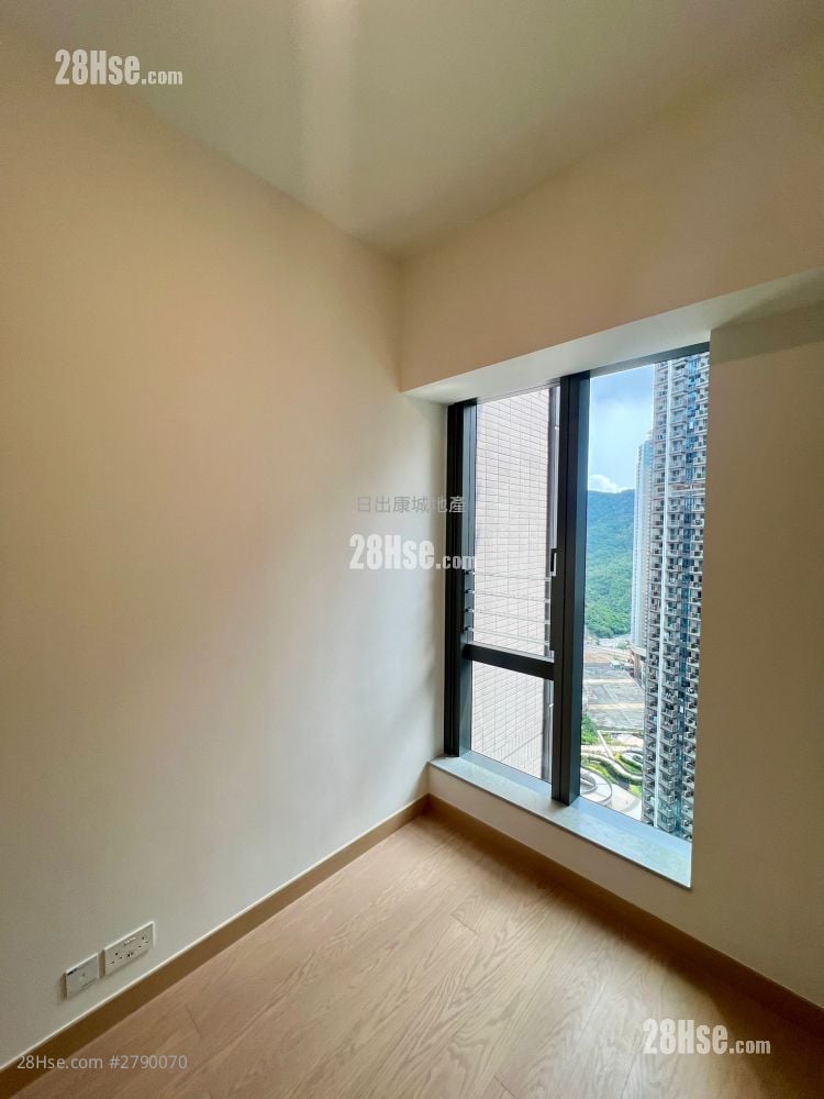 Grand Seasons 租盘 1 房 , 1 浴室 370 平方尺