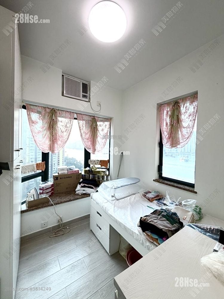 Villa Esplanada Sell 3 Bedrooms , 2 Bathrooms 829 ft²