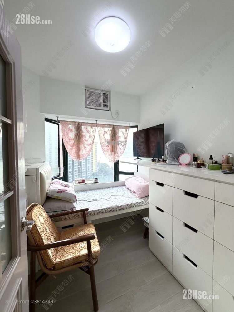 Villa Esplanada Sell 3 Bedrooms , 2 Bathrooms 829 ft²