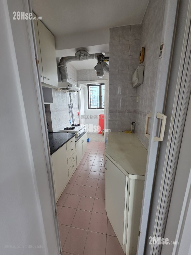 Fife Court Rental 2 Bedrooms , 1 Bathroom 310 ft²