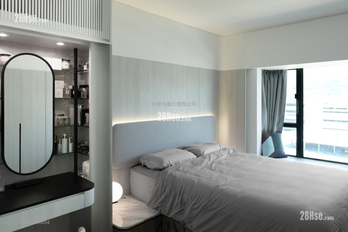 Royal Ascot Sell 3 Bedrooms 974 ft²