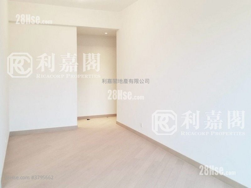 The Mediterranean Sell 3 Bedrooms , 1 Bathroom 691 ft²