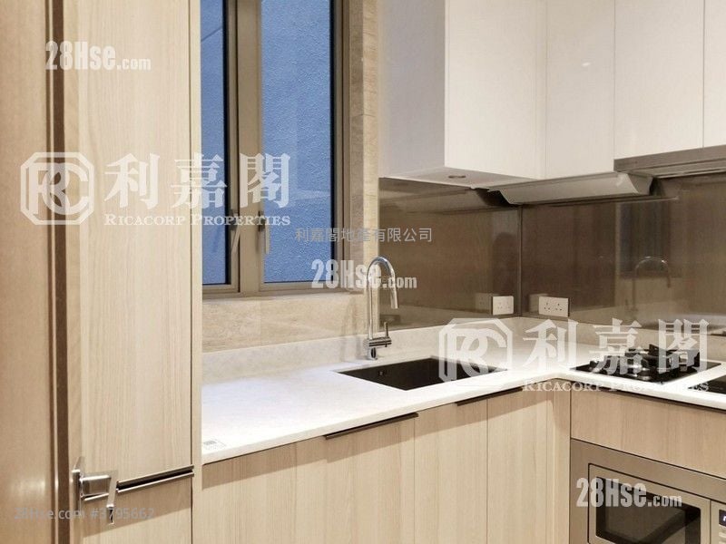 The Mediterranean Sell 3 Bedrooms , 1 Bathroom 691 ft²