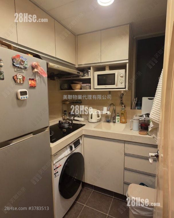 Metro Harbour View Sell 2 Bedrooms 320 ft²