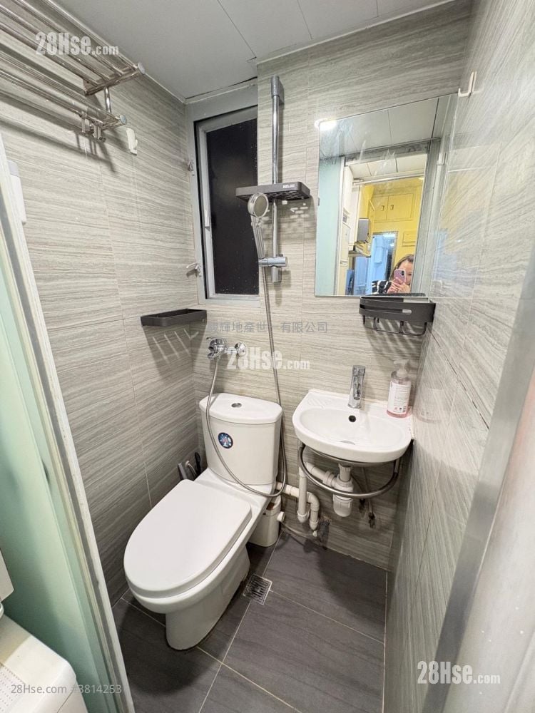 Ngai Hing Mansion Rental Studio , 1 Bathroom 170 ft²