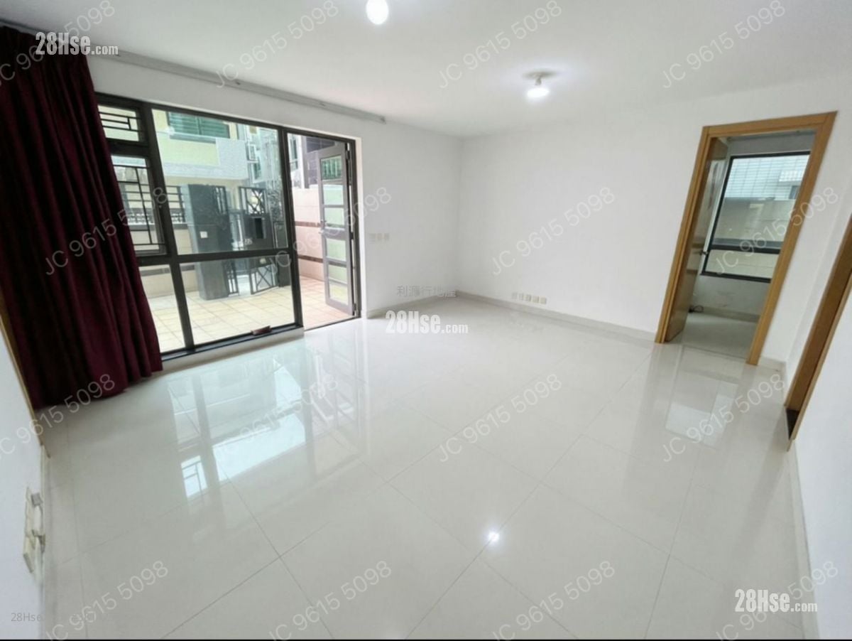 Village Rental 3 Bedrooms , 2 Bathrooms 700 ft²