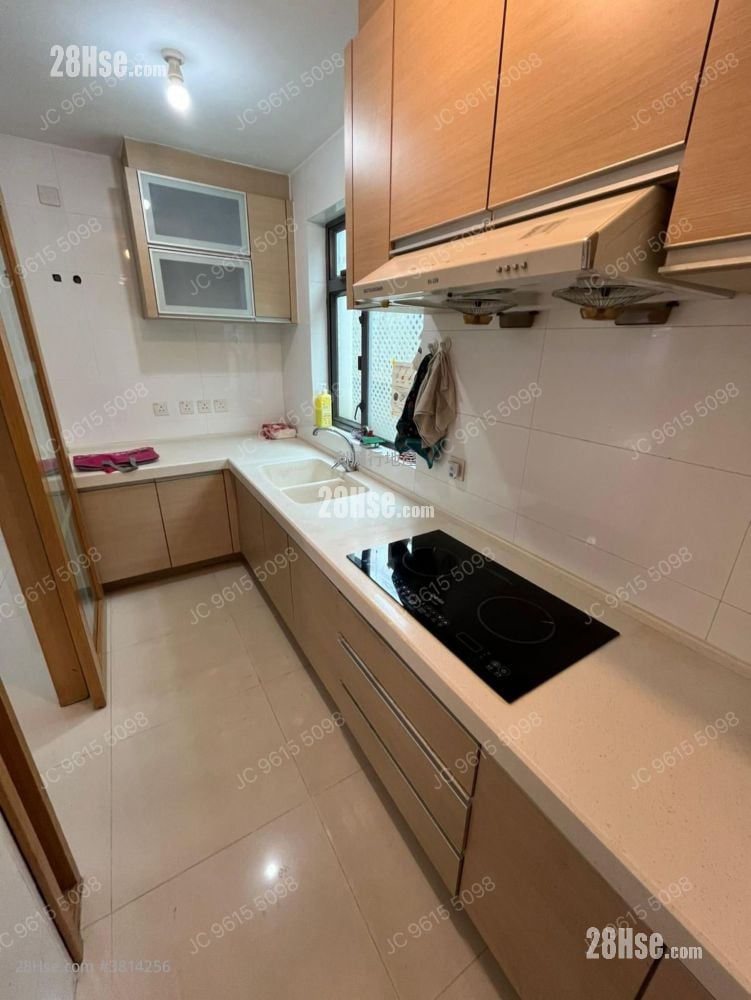 Village Rental 3 Bedrooms , 2 Bathrooms 700 ft²