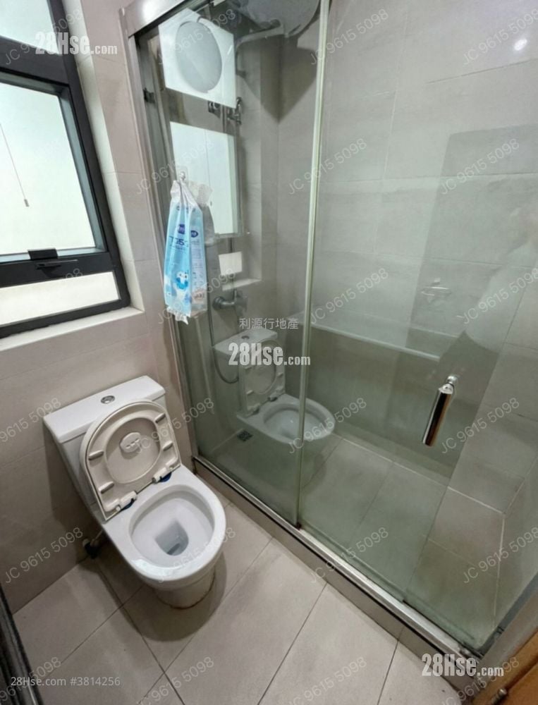 Village Rental 3 Bedrooms , 2 Bathrooms 700 ft²