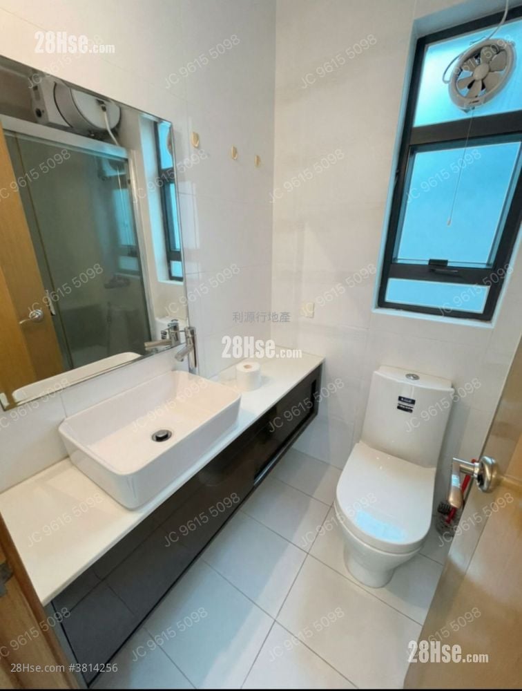 Village Rental 3 Bedrooms , 2 Bathrooms 700 ft²